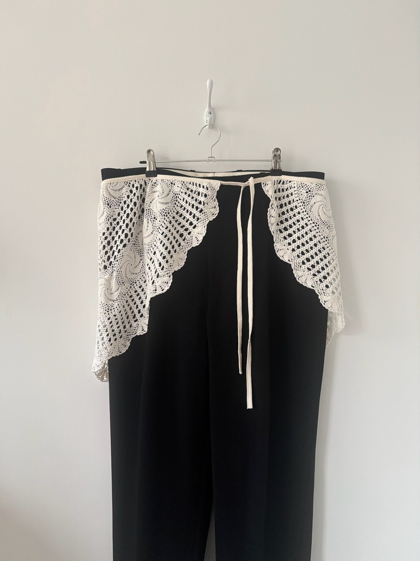 XS-L Nena Hansen Wrap Skirt - Spiral Lace