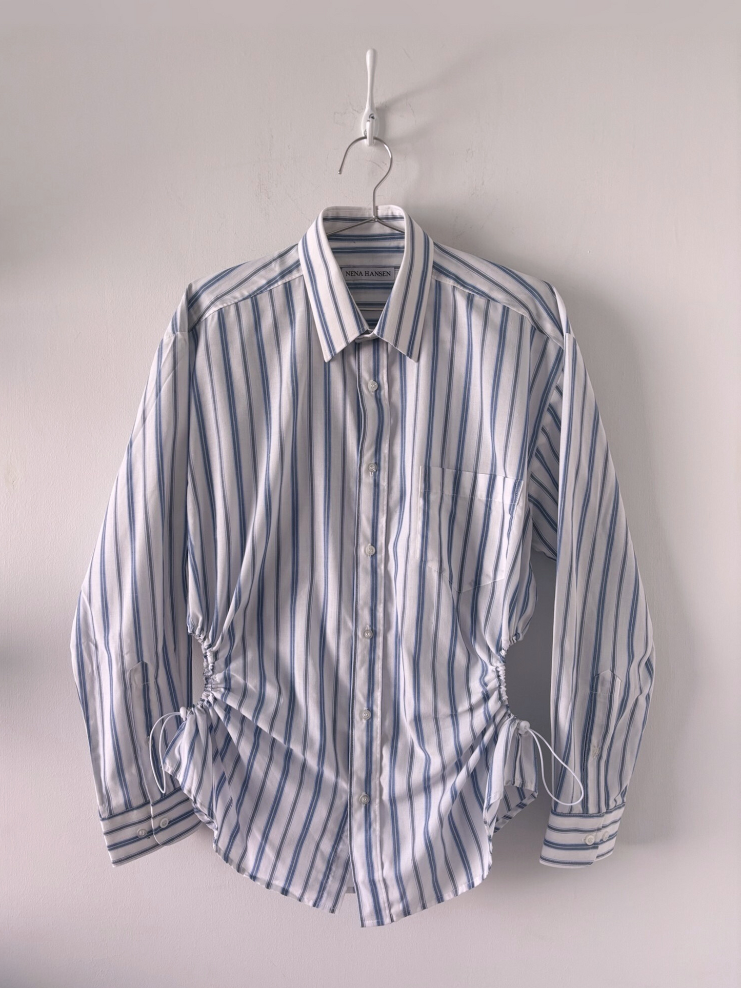 L Nena Hansen Bungee Shirt - White Blue Grey Stripe