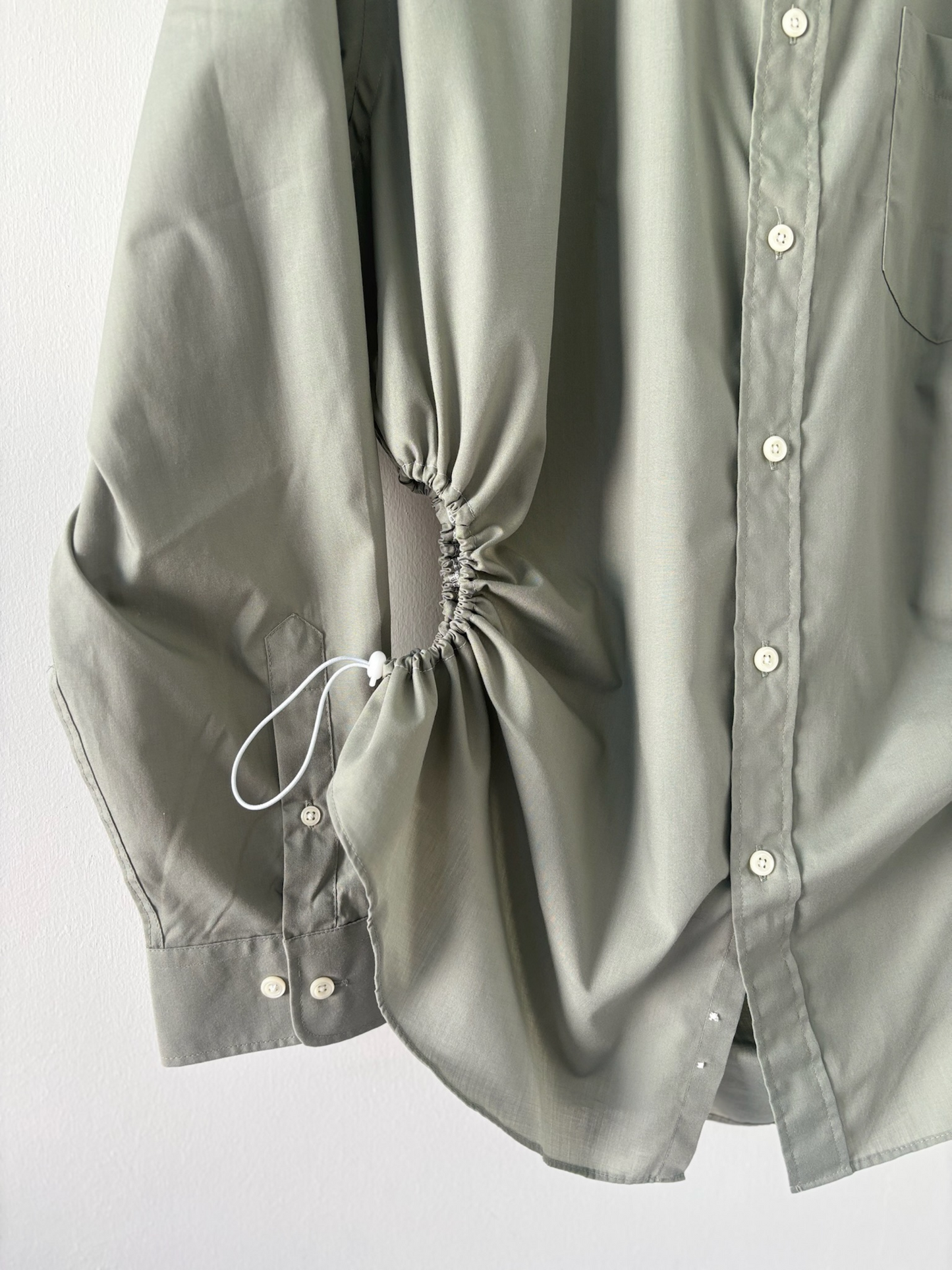 L/XL Nena Hansen Bungee Shirt - Sage Green