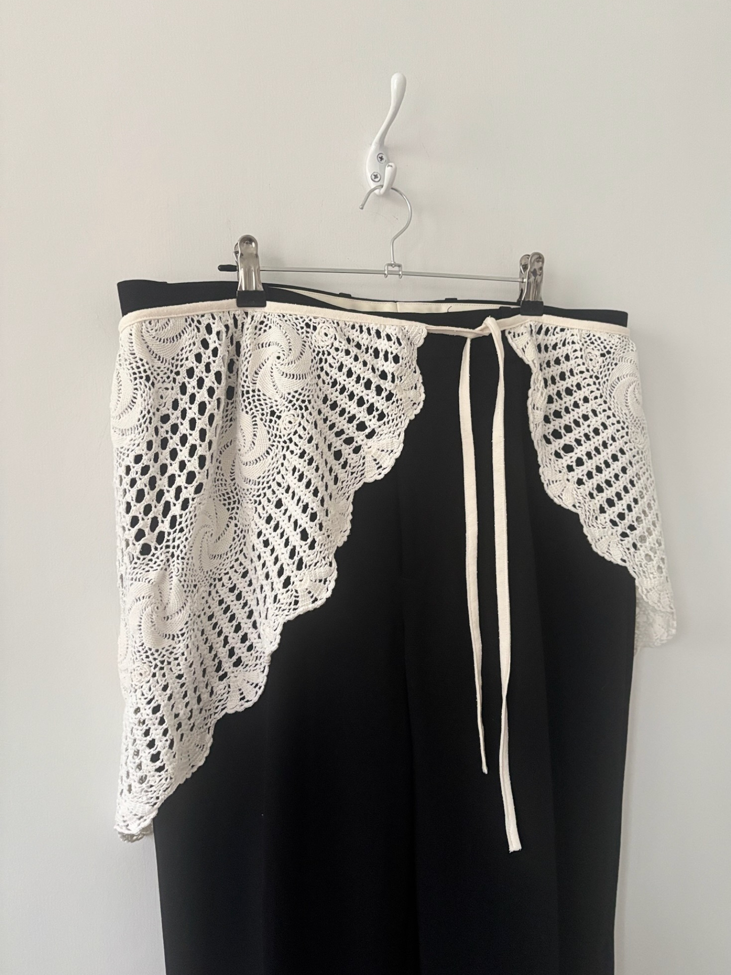 XS-L Nena Hansen Wrap Skirt - Spiral Lace