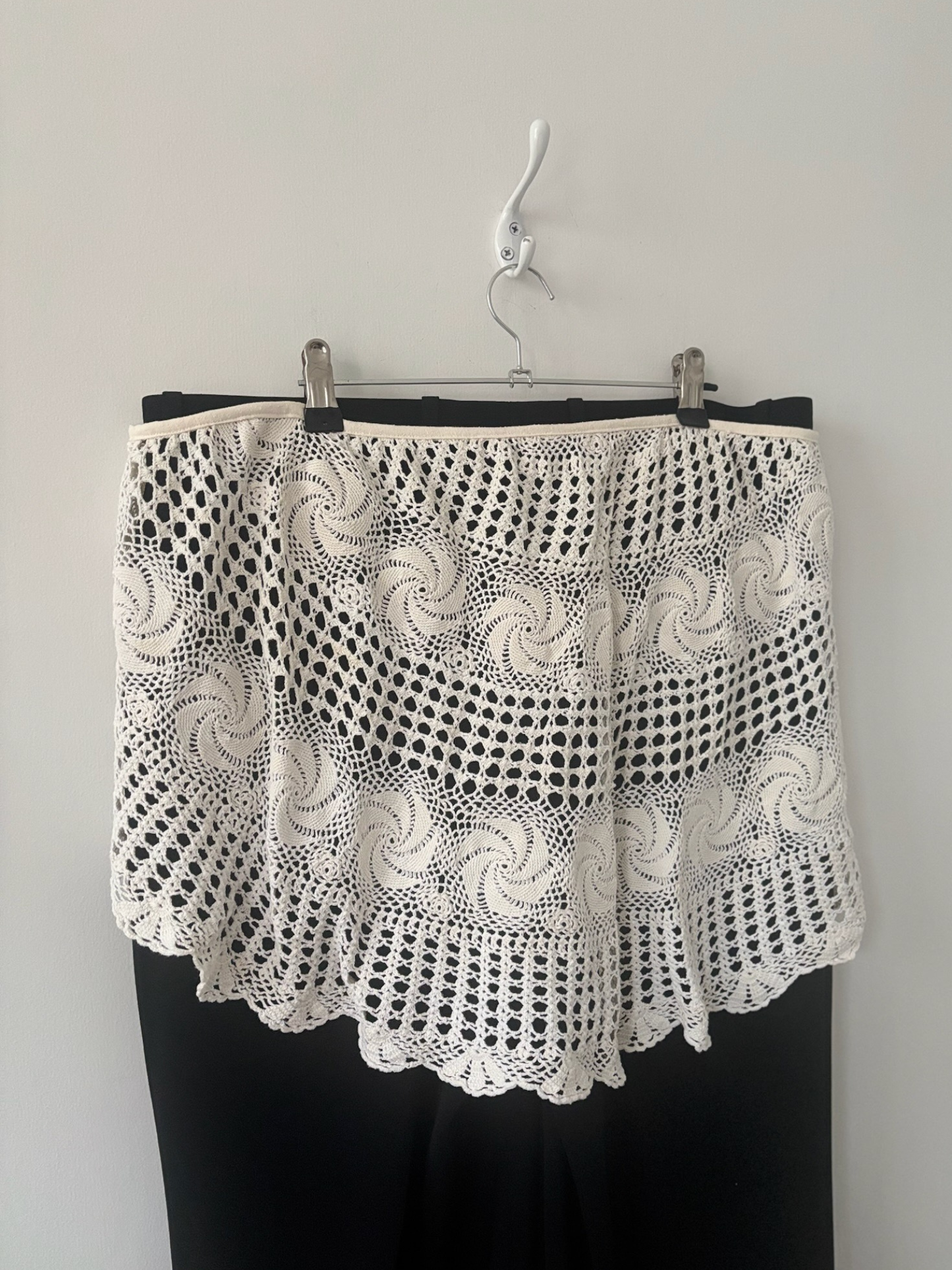 XS-L Nena Hansen Wrap Skirt - Spiral Lace