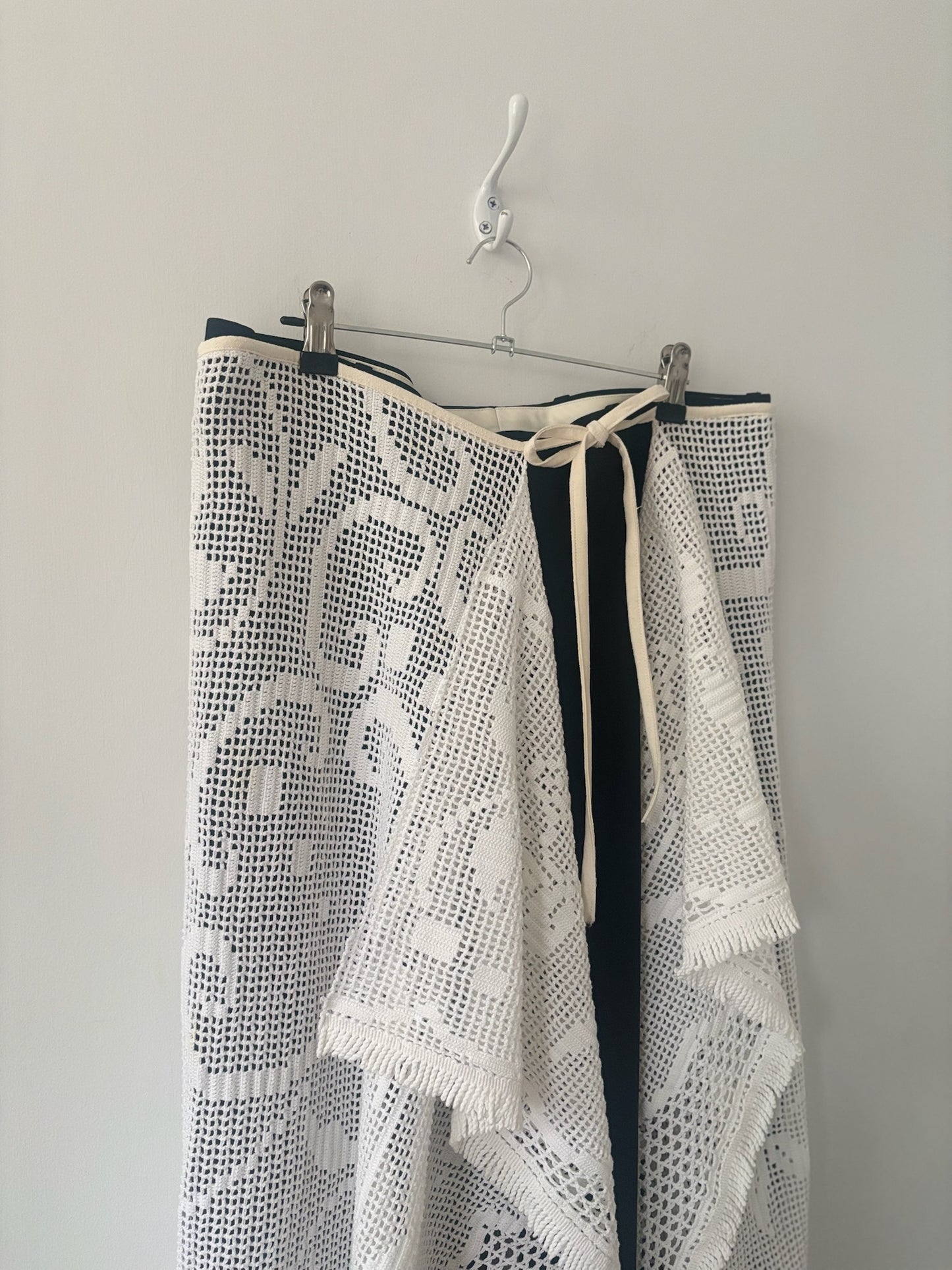 XS-M Nena Hansen Wrap Skirt - Dafodil Filet Lace