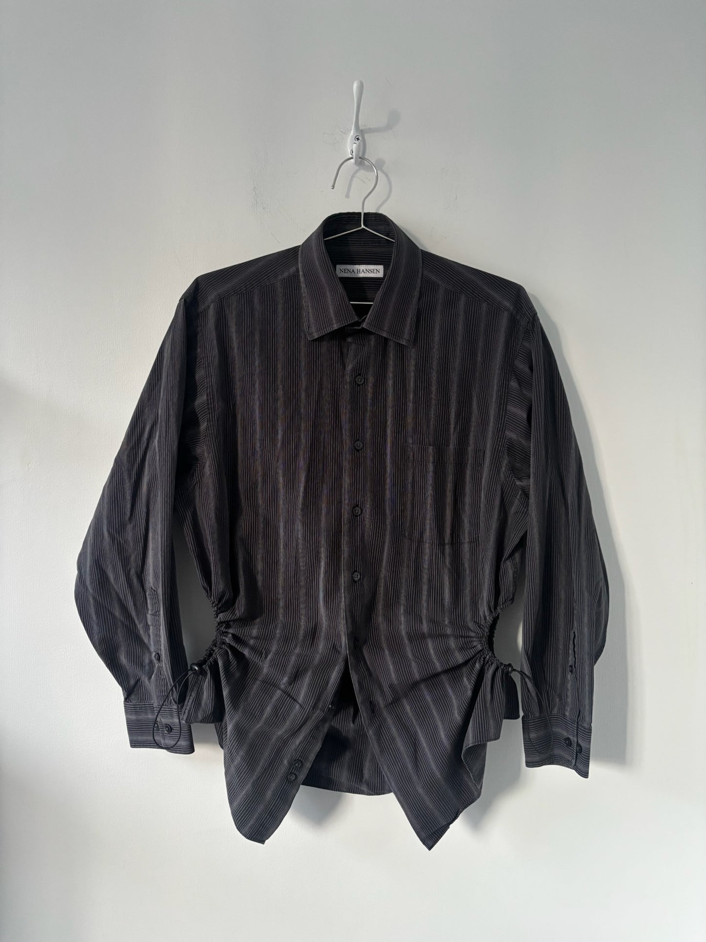 L Nena Hansen Bungee Shirt - Black Grey Stripe