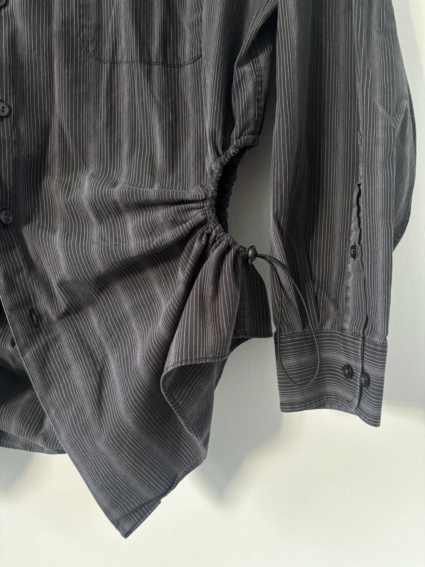 L Nena Hansen Bungee Shirt - Black Grey Stripe